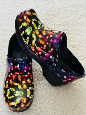 Dansko Patent Leather Multicolor Slides On Clogs Shoes Size 36 US 6